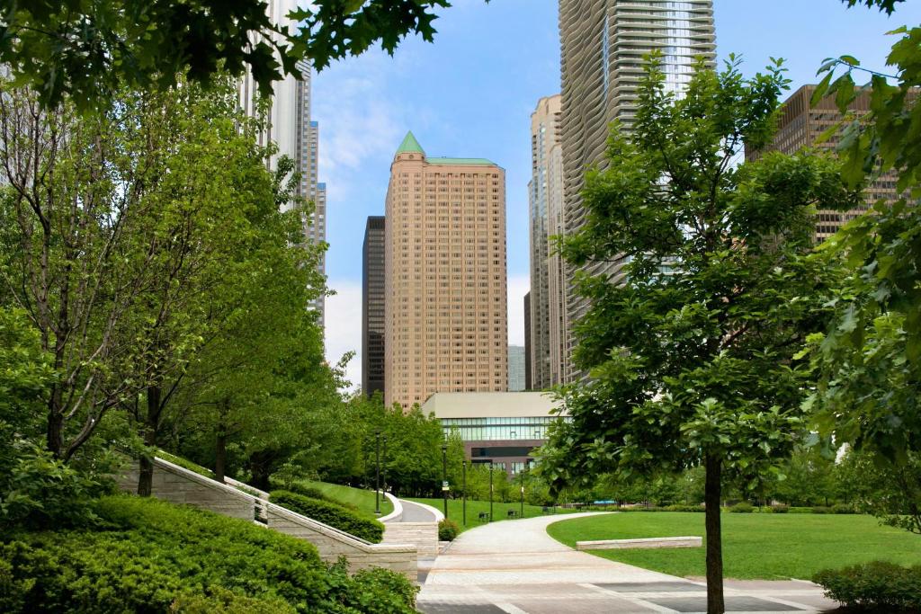 Fairmont Chicago Millennium Park Main image 1